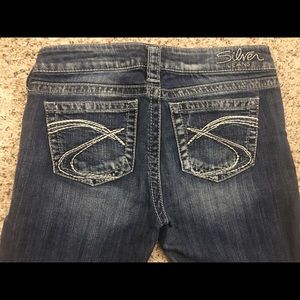 Silver Jeans Tuesday W 27 L 31